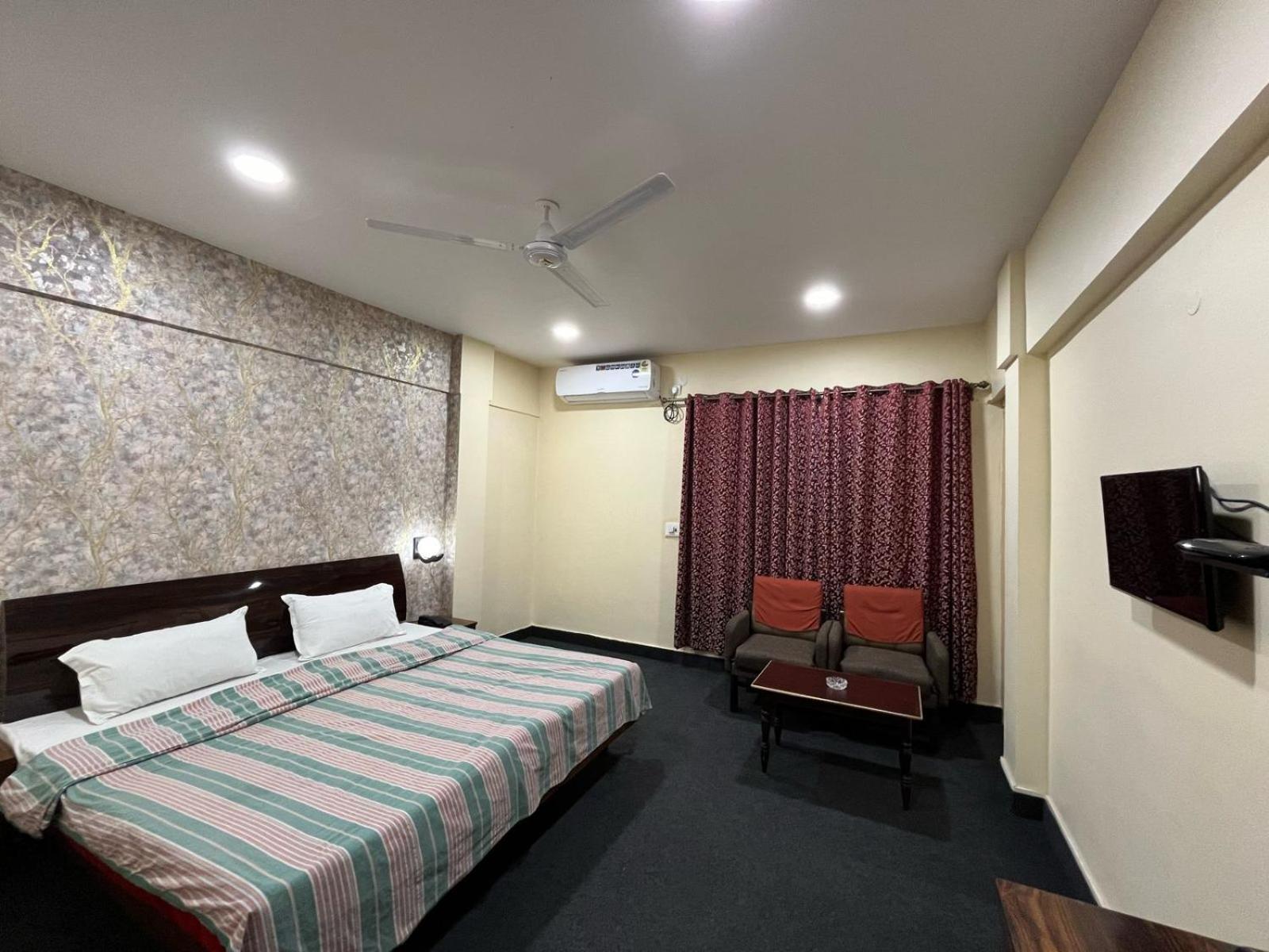 Gautam Hotel Варанаси Экстерьер фото