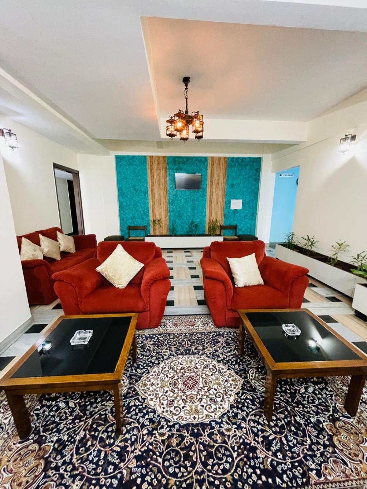 Gautam Hotel Варанаси Экстерьер фото