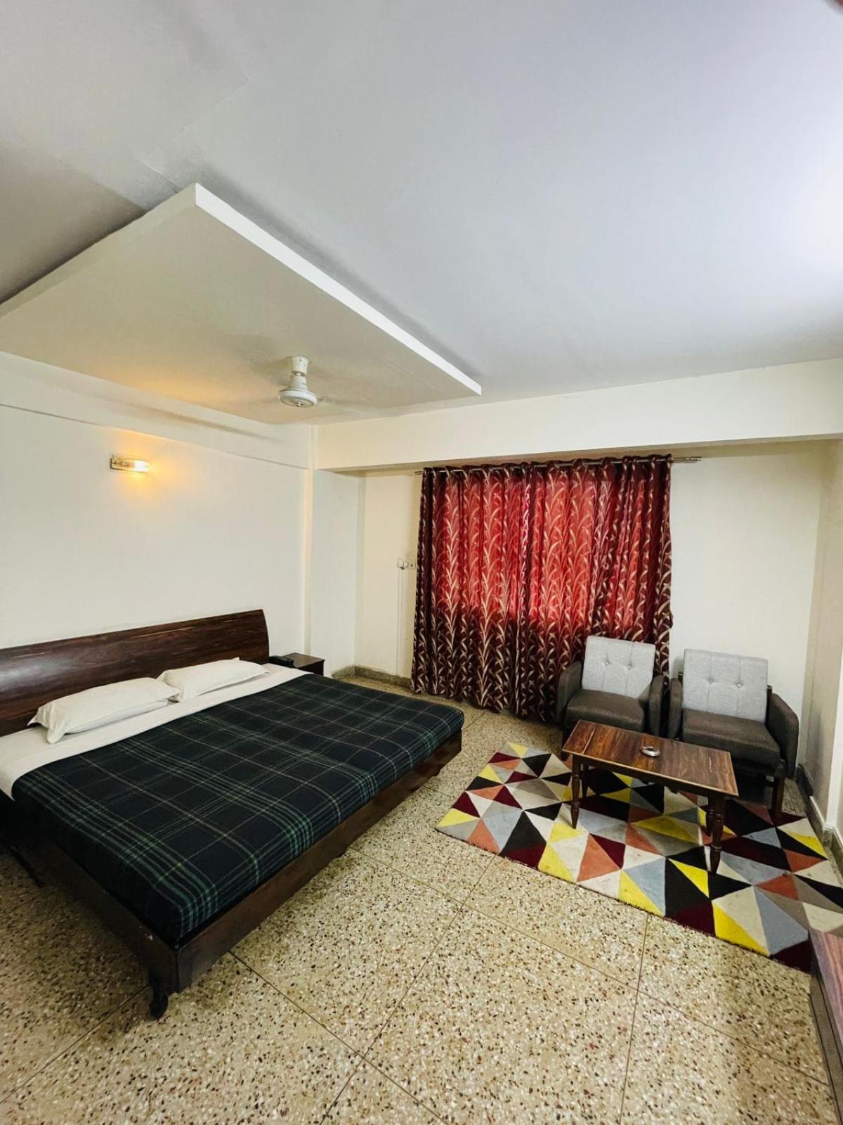 Gautam Hotel Варанаси Экстерьер фото
